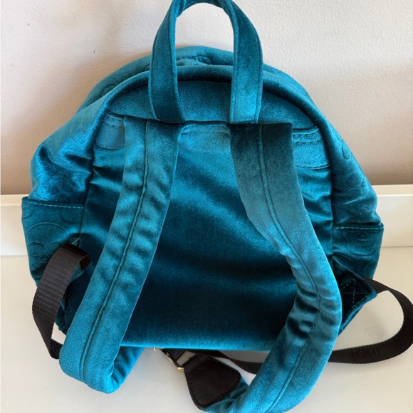 Beautiful blue velvet Betsey Johnson skull backpack - Picture 2 of 3